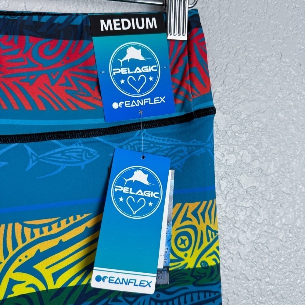 Pelagic NWT Oceanflex Active Leggings M Teal Blue Fish Stripes Island Hawaiian - Picture 3 of 11